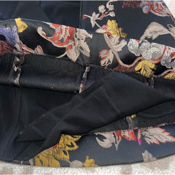 Alice + Olivia Brocade Metallic Floral Fit & Flare Skirt 🌵2 - Picture 7 of 15